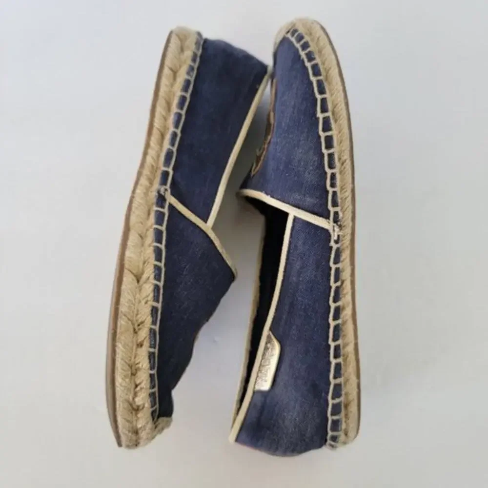 Lilly Pulitzer Lia Espadrilles Seahorse Flat Shoes Womens Size 9 Blue Canvas